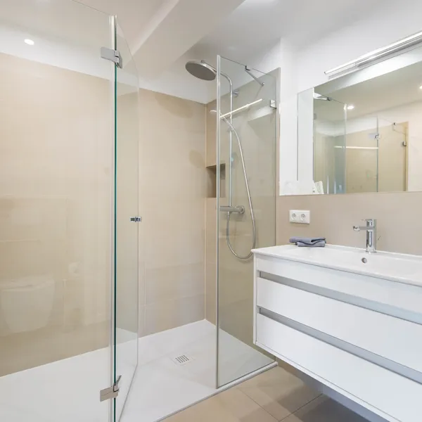 Badezimmer 2 (En Suite)